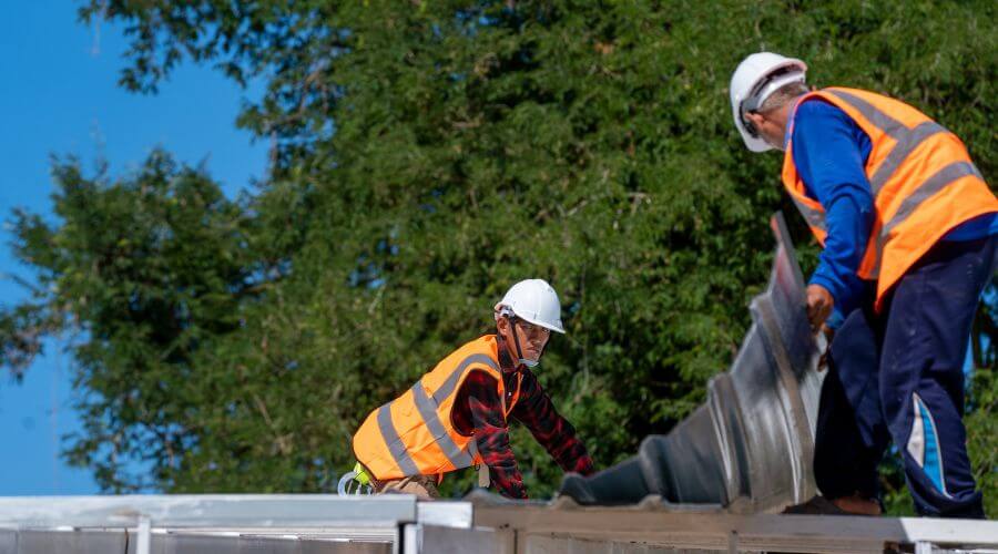 Roof repair in Valley Mills, TX